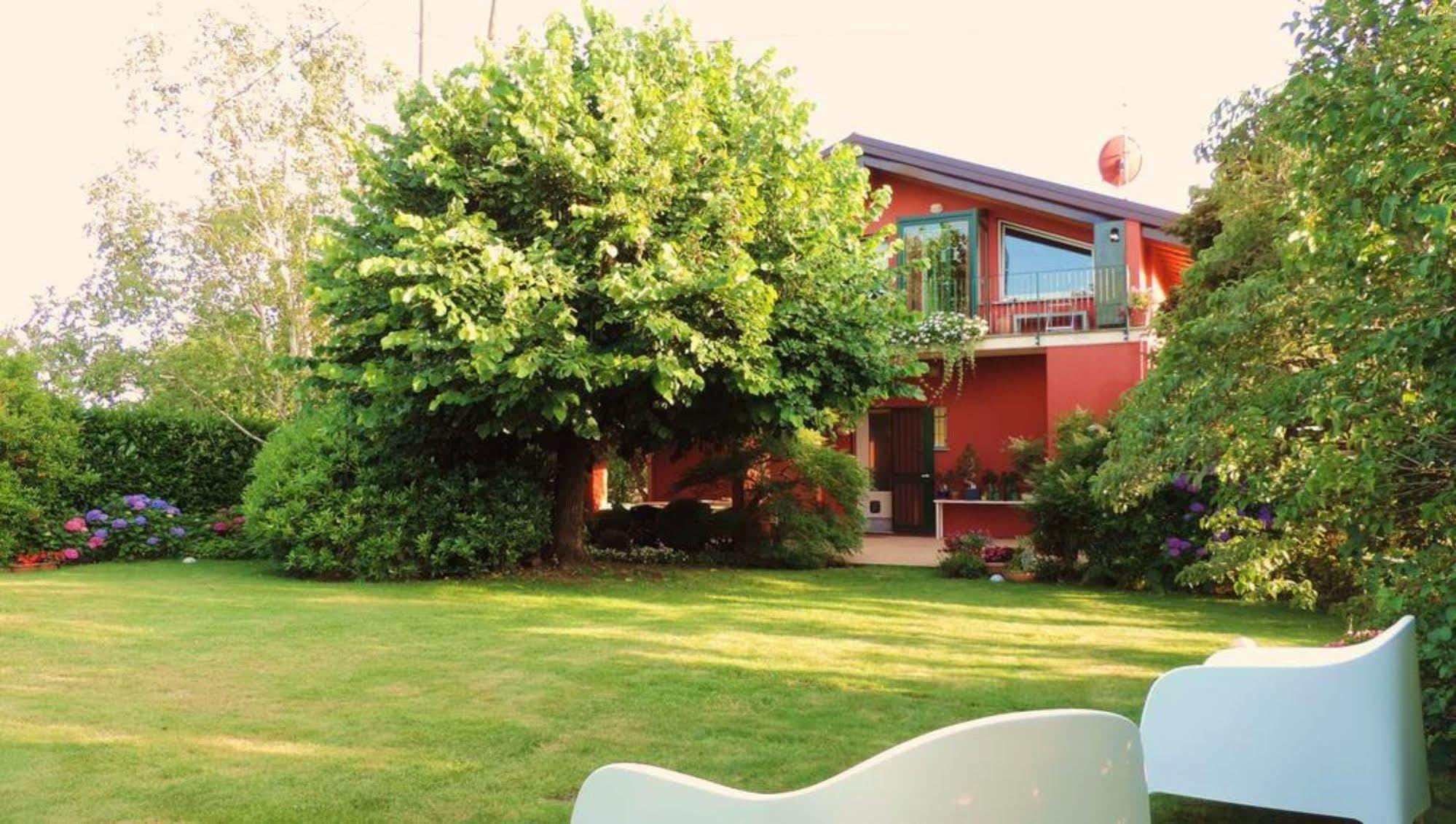 La Collina Since 2008 No Smoking B&B Βαρέζε Εξωτερικό φωτογραφία